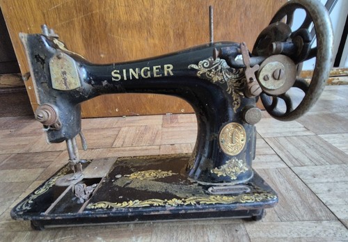 Vintage singer sewing - singer, machine