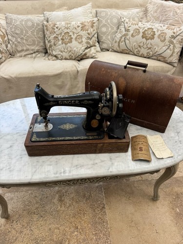 Singer sewing machine with box - sewing,