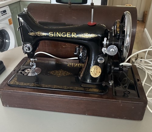 Vintage singer sewing machine - vintage,