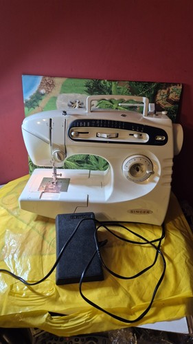 Vintage singer sewing machine - vintage,