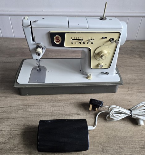 Singer 478 sewing machine - 478,