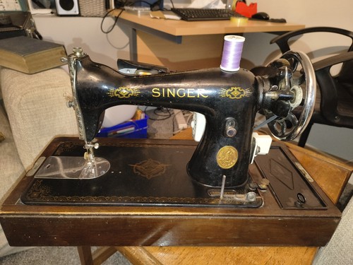 Singer vintage sewing machine - vintage,
