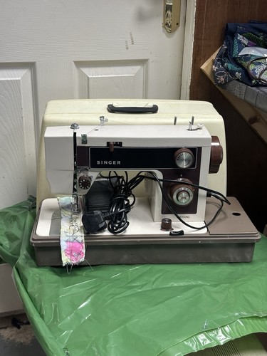 Singer vintage sewing machine - singer,