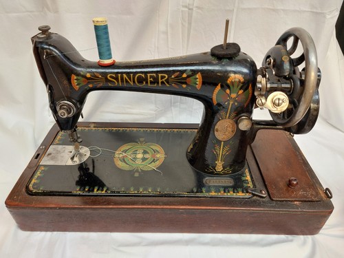 Singer sewing machine 1924 - sewing,