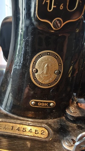 Cased vintage singer 99k - vintage,