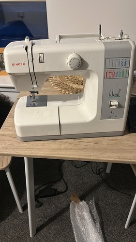 Singer sewing machine - singer, model