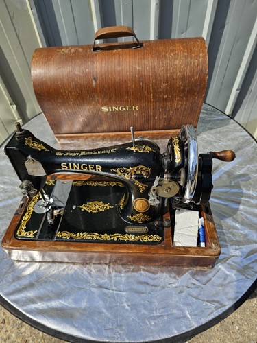 Vintage singer sewing machine - vintage,