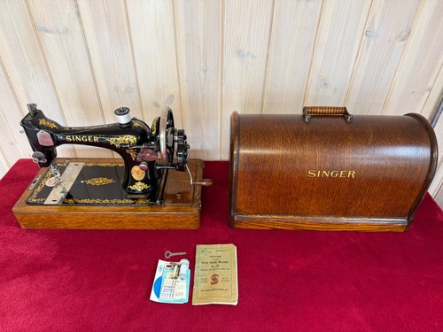 Singer sewing machine vintage - machine,